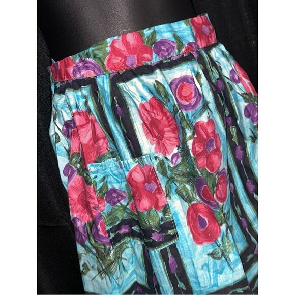 VINTAGE Hand Made Vintage (1960s?) Pink, blue, and black Floral Apron, half apro - Picture 2 of 6